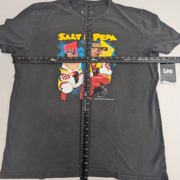 Salt N Pepa The First Ladies of Rap NWT Tee Shirt Top What a Man!!  2XL Unisex - Picture 7 of 8